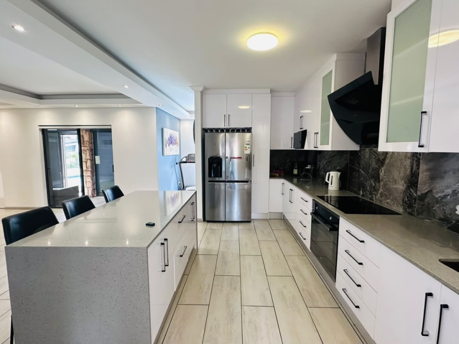 To Let 3 Bedroom Property for Rent in Parklands Western Cape